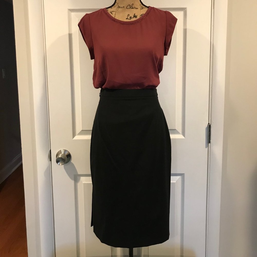 NWOT Banana Republic Long Black Pencil Skirt